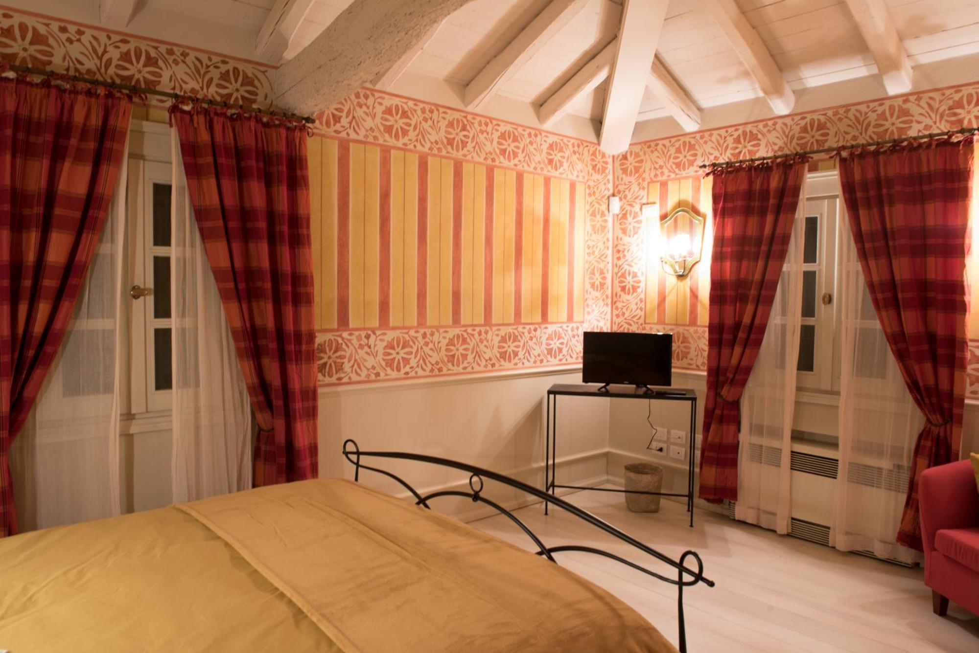 Il Borgo Di Minerva Hotell Minerbio Eksteriør bilde